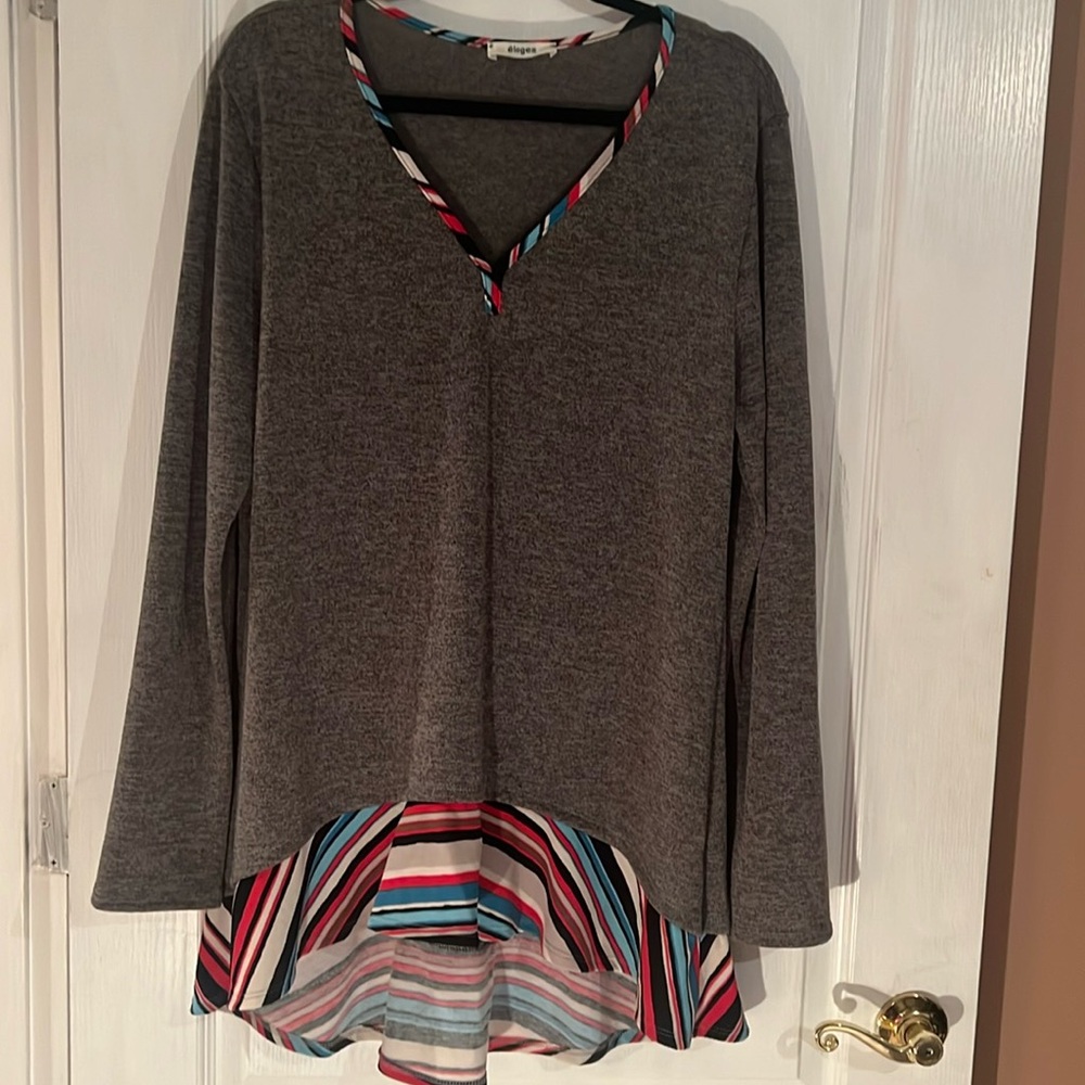 ❤️4/$25 Eloges lightweight sweater